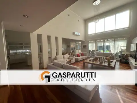 Casa en Alquiler de 3 dormitorios