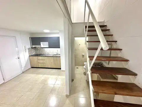 San Luis 2200, Piso 1°