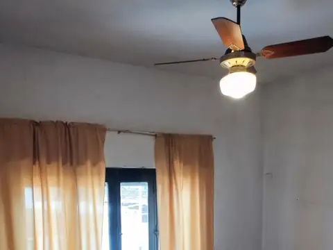 Depto Tipo Casa en Alquiler de 3 ambientes