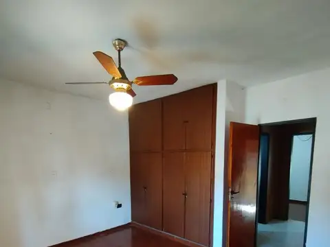 Depto Tipo Casa en Alquiler de 2 dormitorios