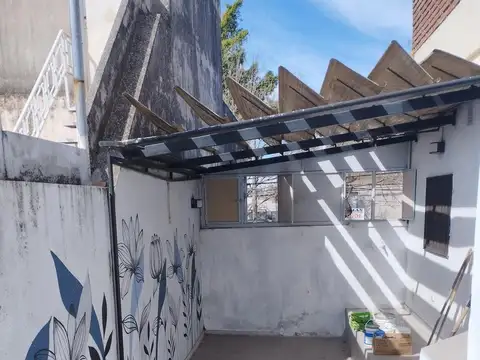 Depto Tipo Casa 3 ambientes con 1 baño