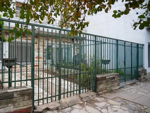 Depto Tipo Casa en Venta con 1 cocheras