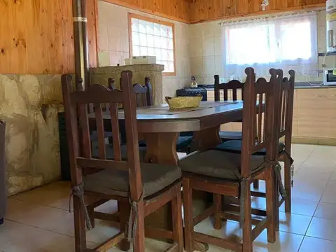 Casa 3 ambientes con 2 baños