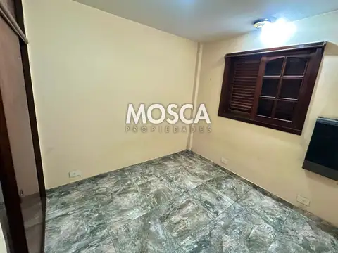 CASA EN ALQUILER MORENO CENTRO