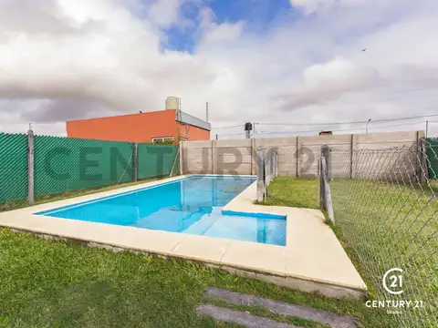 Casa 2 ambientes con 1 baño