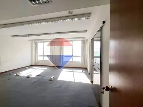 Oficina Monoambiente con 5 baños