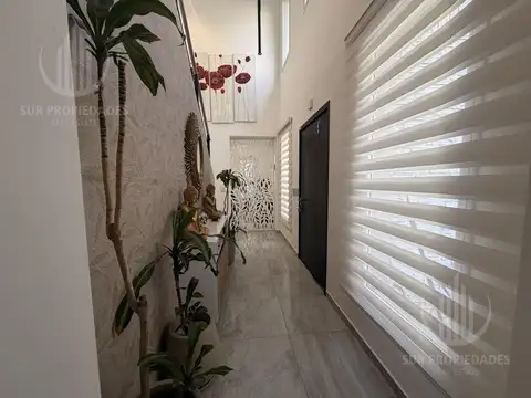 Hermosa  casa en Solar del Bosque