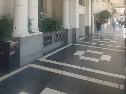 Oficina en Alquiler 22 años