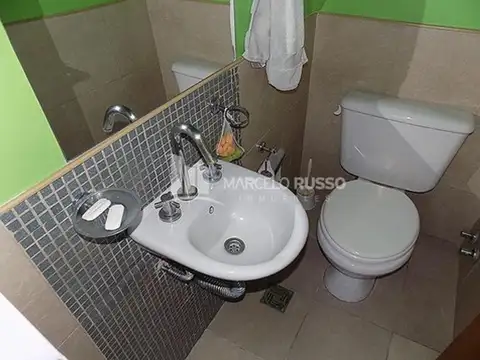Depto Tipo Casa en Venta con 1 cocheras