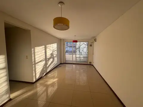 Departamento en Alquiler en República De La Sexta, $ 690.000