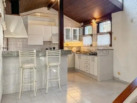 Casa en Venta con 1 cochera