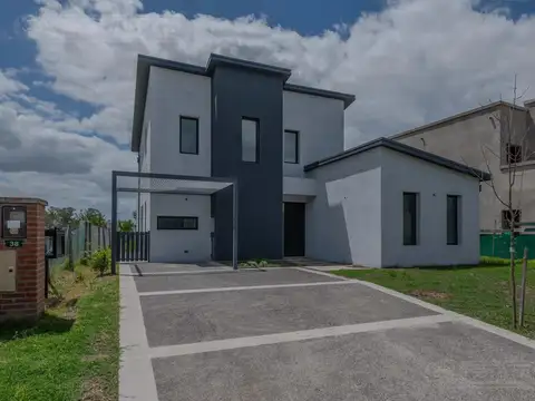 Excelente Casa a estrenar en Barrio San Pablo