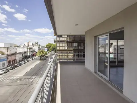 3 Amb con 2 Baños, Cochera y Balcón - APTO CREDITO