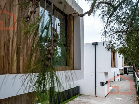 Depto Tipo Casa 4 ambientes con 1 baño