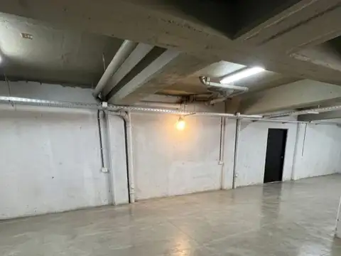 VENTA COCHERA EN BARRIO BELGRANO AMPLIA