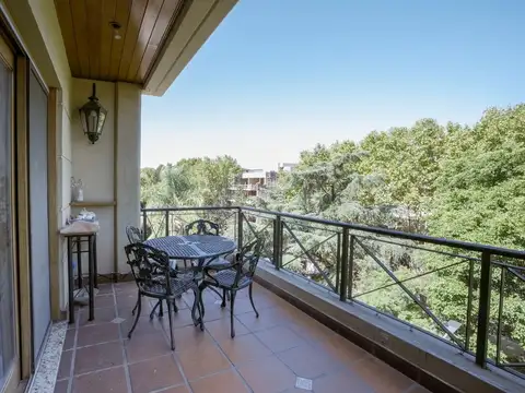 Departamento en Venta de 4 dormitorios