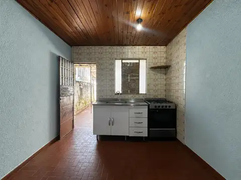 Pedro Goyena al 1100, Zona Norte