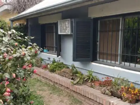 CASA EN VENTA - Tipo CHALET en BELLA VISTA