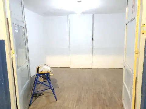 Galpon en Alquiler 8  mts Frente