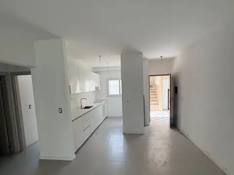 Venta departamento 3 ambientes jardin coch. pilar.