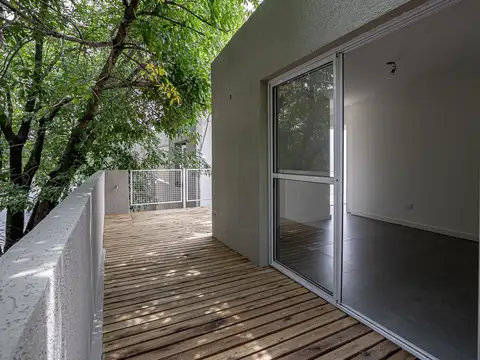 Depto Tipo Casa 4 ambientes con 2 baños