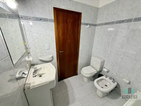 Depto Tipo Casa en Venta con 1 cocheras