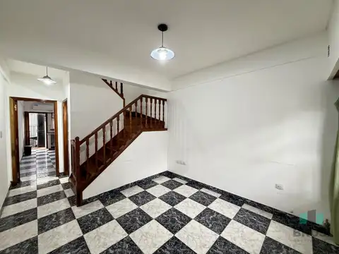 Depto Tipo Casa en Venta de 3 ambientes