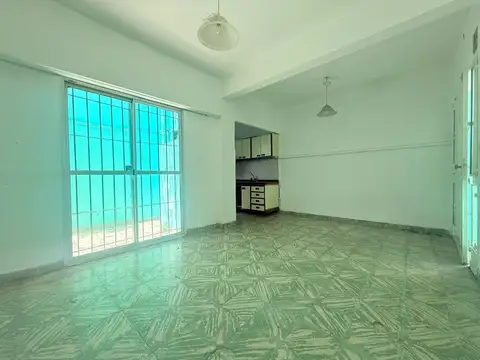 Depto Tipo Casa en Venta de 2 ambientes