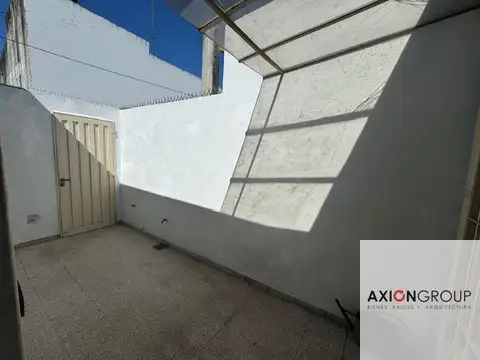 Depto Tipo Casa en Venta 50 años