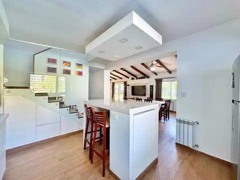 Casa en Venta con 1 cochera