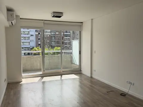 AMPLIO MONOAMBIENTE-  VISTA A LA PISCINA – FULL AMENITIES