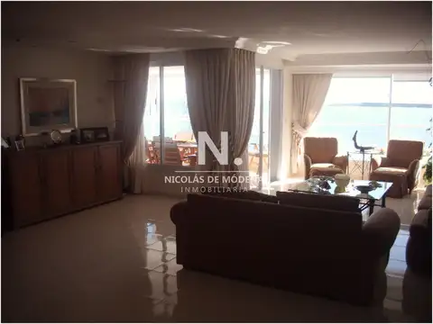 Departamento en Venta de 4 ambientes