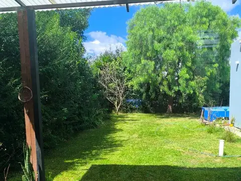 Casa en Alquiler con 1 cochera