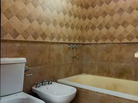 Depto Tipo Casa 3 ambientes con 1 baño
