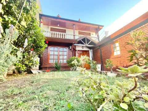 Casa en Venta en Castelar, USD 280.000