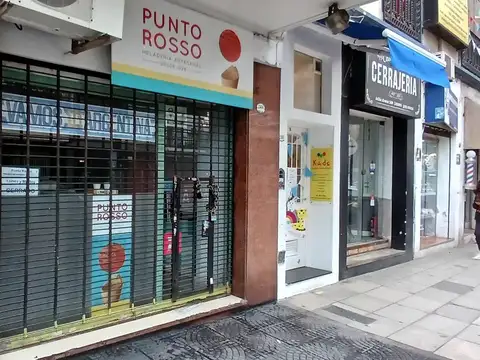 Local en Alquiler a metros Av Santa Fe