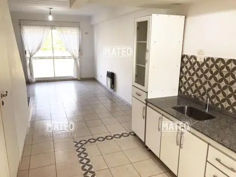 DUPLEX TRES AMBIENTES