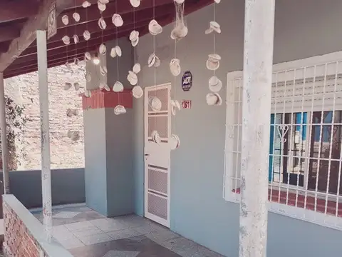 Casa 3 ambientes con 1 baño