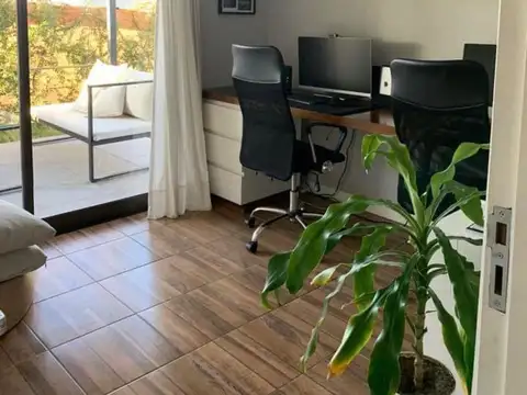 Casa en Alquiler en Russell, USD 1.100