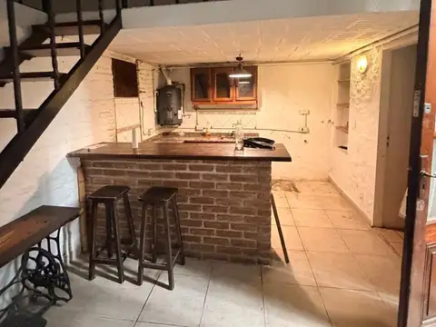 Depto Tipo Casa 2 ambientes con 1 baño