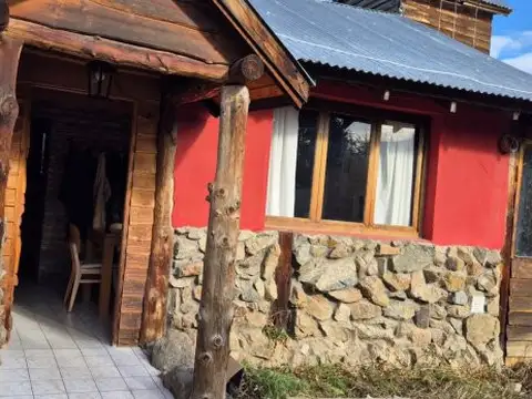 Casa 3 ambientes con 2 baños