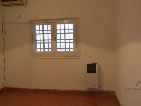 VENTA Casa 2 dormitorios. Mitre Nº318