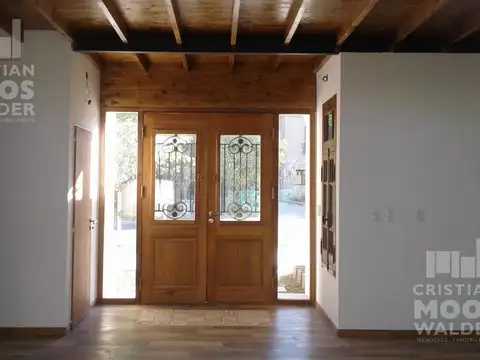 Casa 5 ambientes con 2 baños