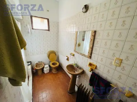 Casa 4 ambientes con 1 baño