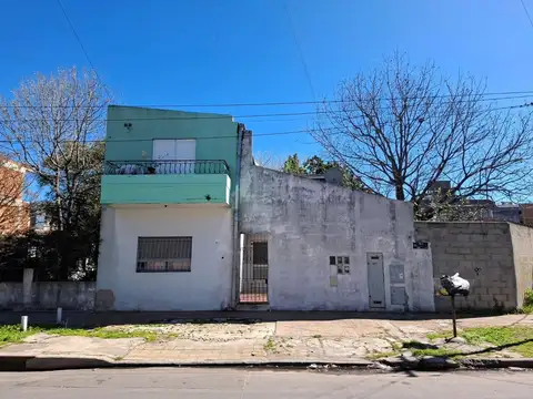 DPTO 3 AMB., EN 1º PISO