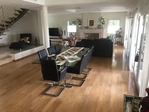 Country El Bosque - Casa 620m² Fondo Espacio Verde - 4 Dorm