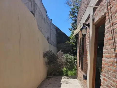 Depto Tipo Casa en Venta de 5 ambientes