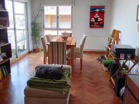 Departamento en Alquiler con 1 cocheras
