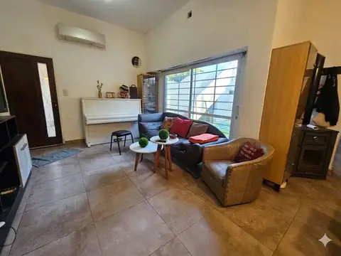 Depto Tipo Casa en Venta 46 años