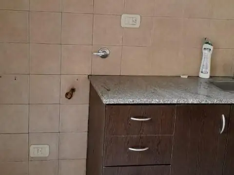 Depto Tipo Casa en Alquiler en Ituzaingo Sur, $ 540.000